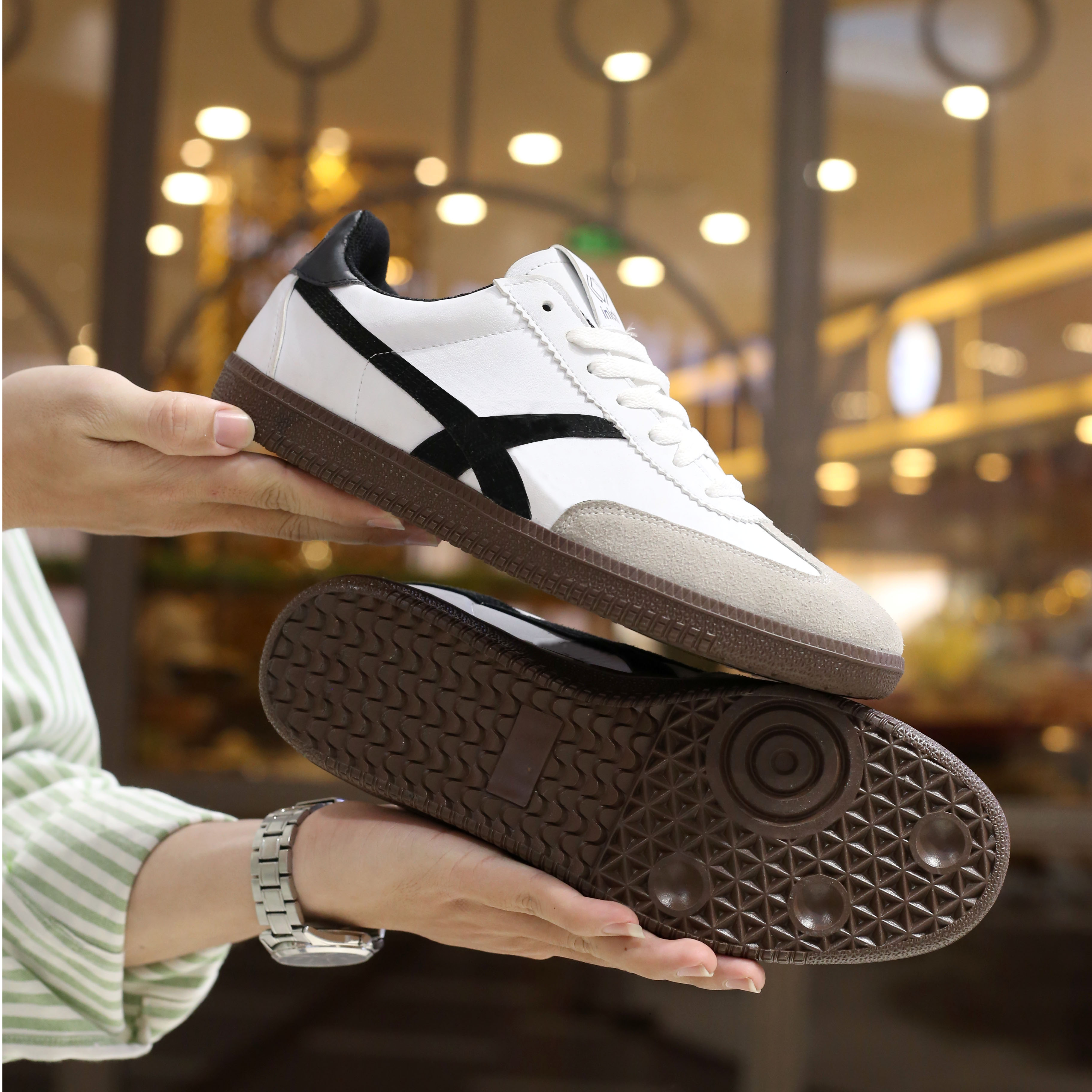 Giày thể thao Inichi G1324-G1325 phối màu sọc thời trang